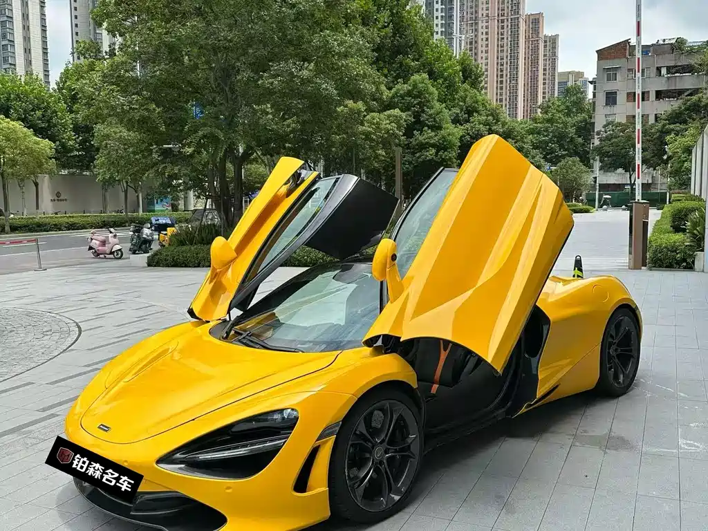 McLaren 720S 2017 4.0T Coupe