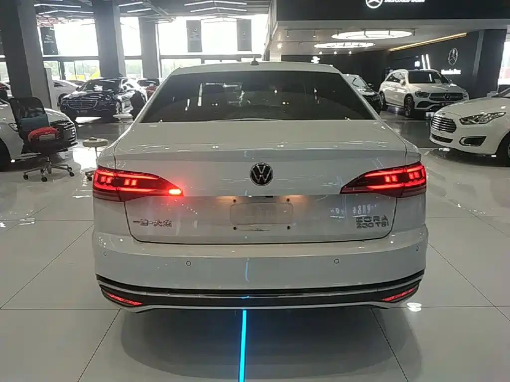 Volkswagen Bora — миниатюра 6