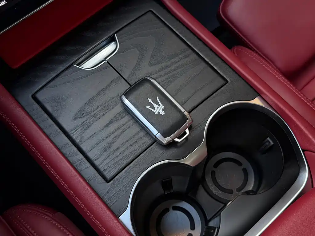 Maserati Grecale — миниатюра 12