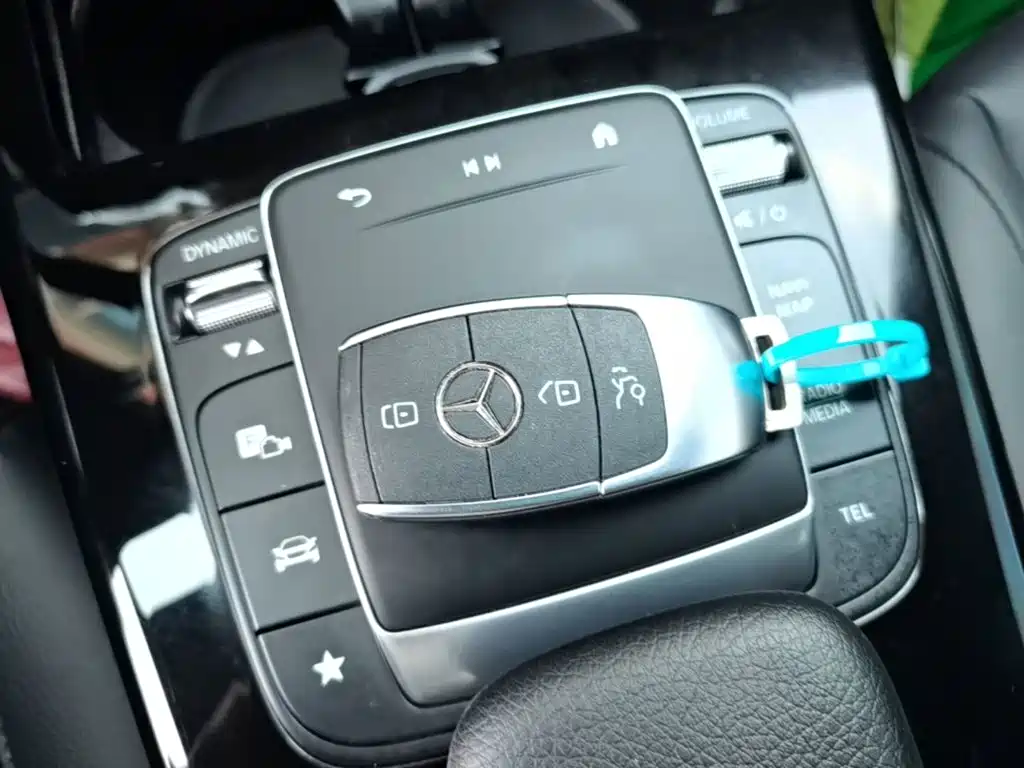 Mercedes-Benz A-Class — миниатюра 9
