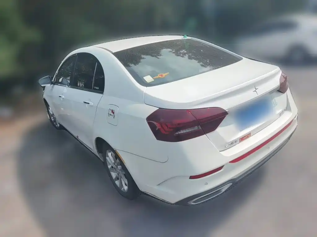 Geely Emgrand — миниатюра 7