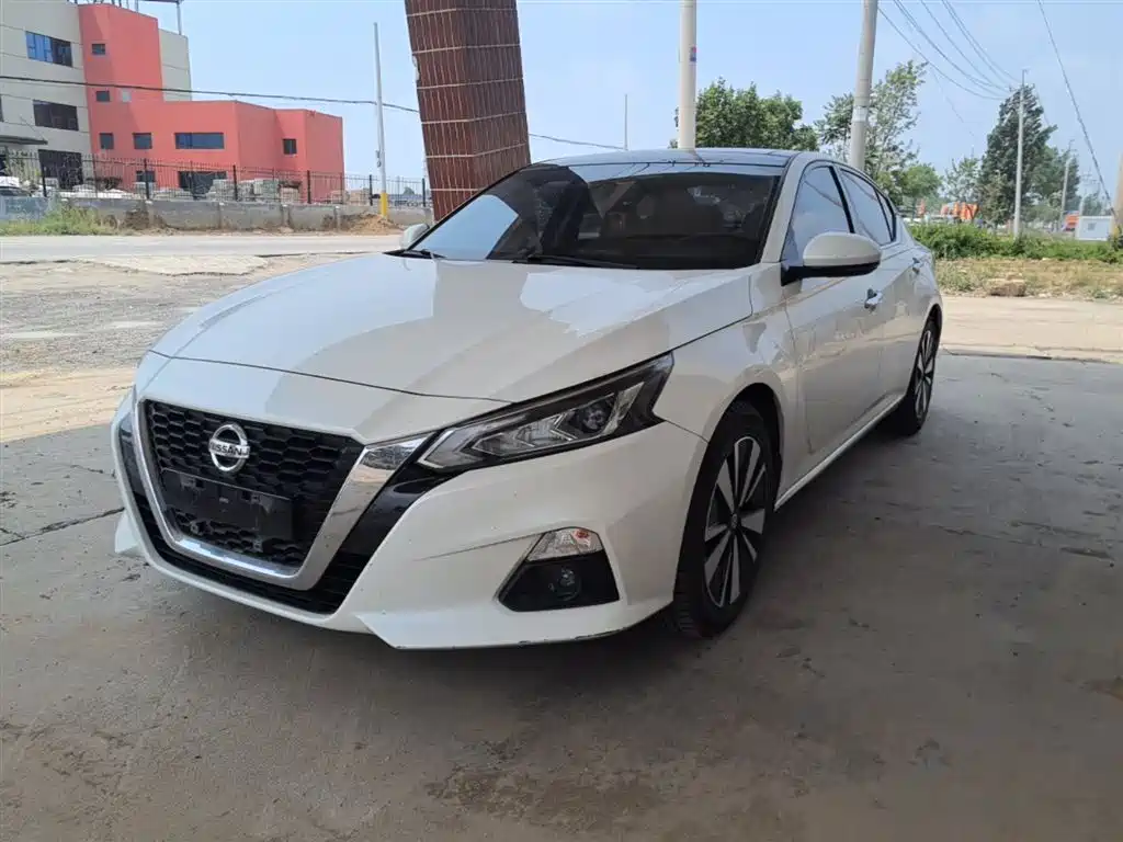 Nissan Teana 2022