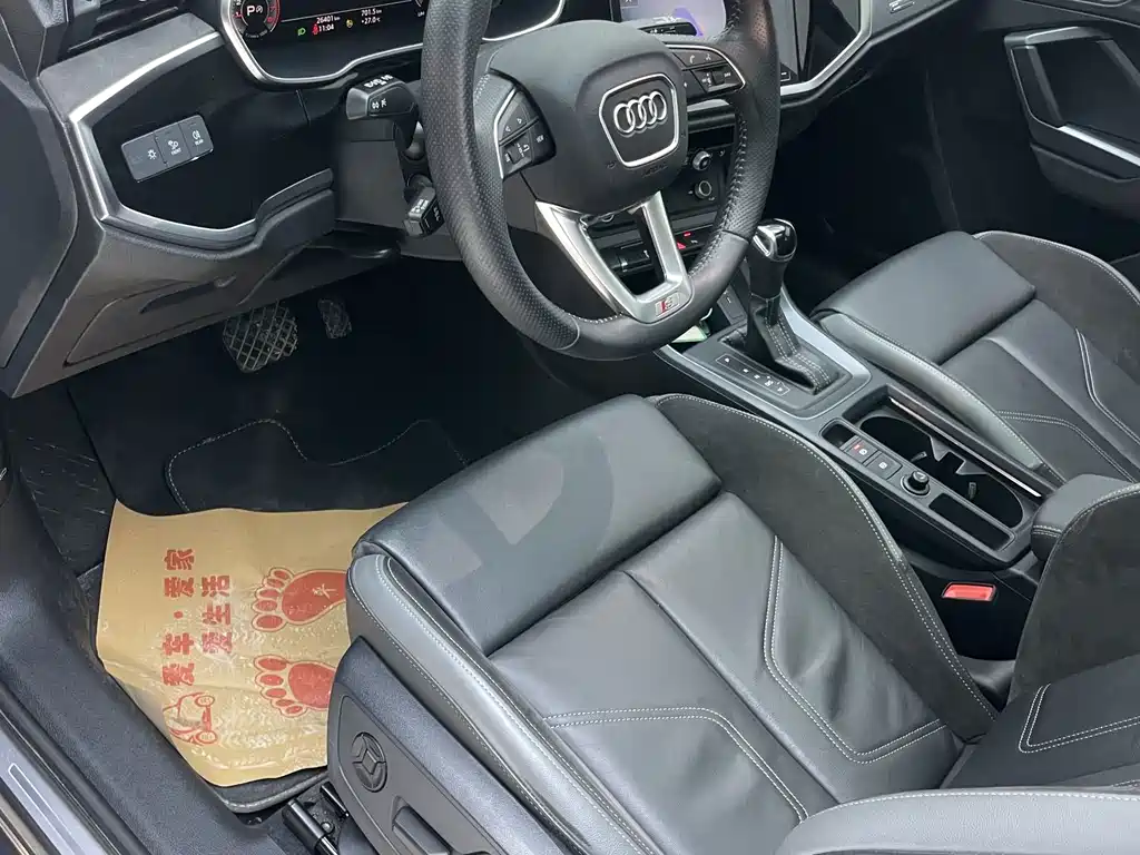 Audi Q3 Sportback — миниатюра 14