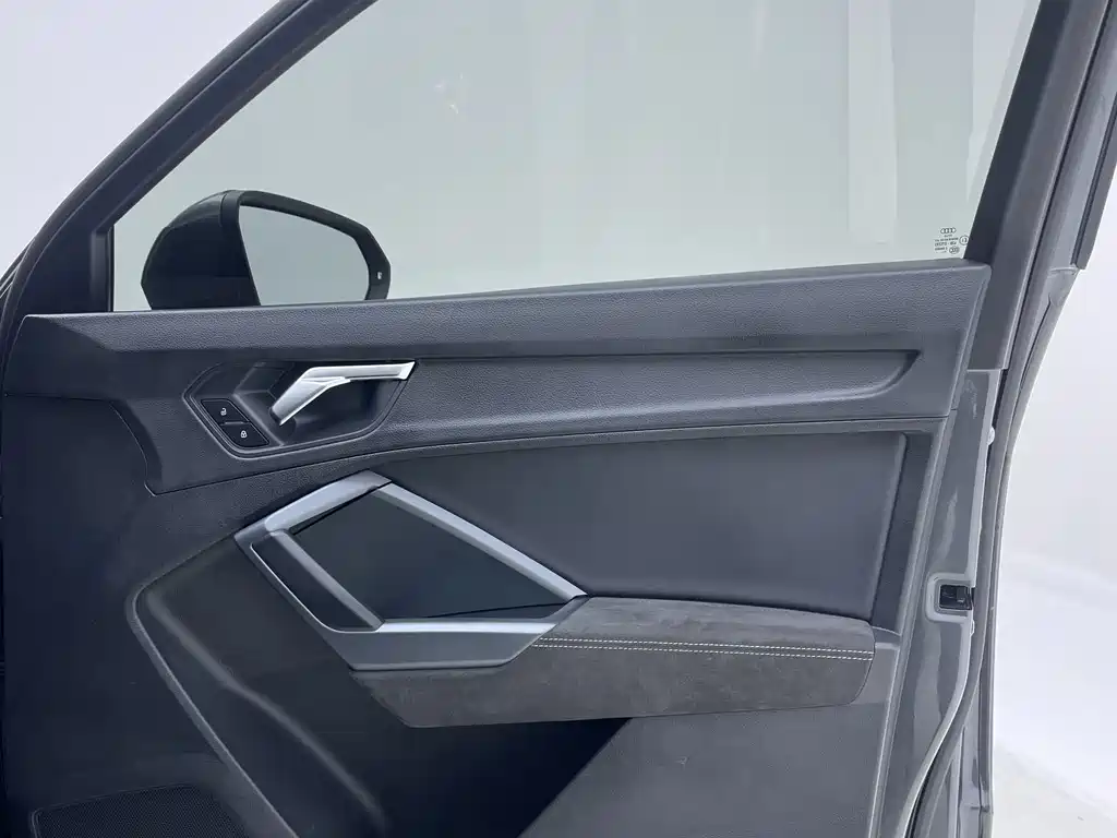 Audi Q3 Sportback — миниатюра 24
