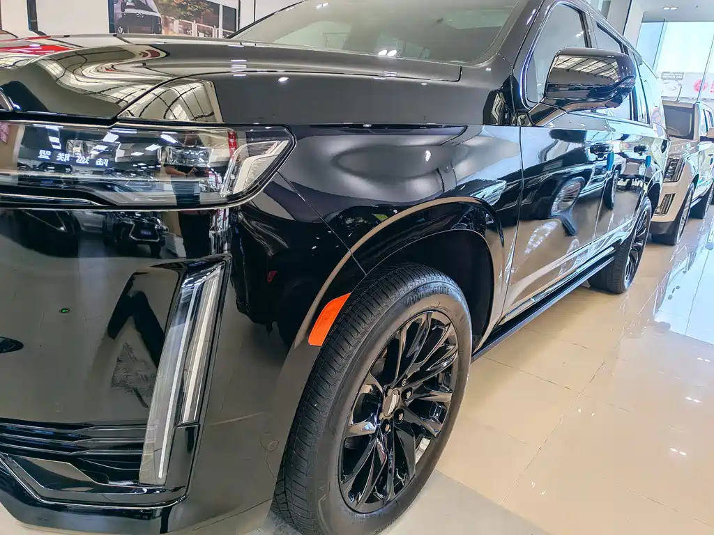 Cadillac Escalade — миниатюра 17