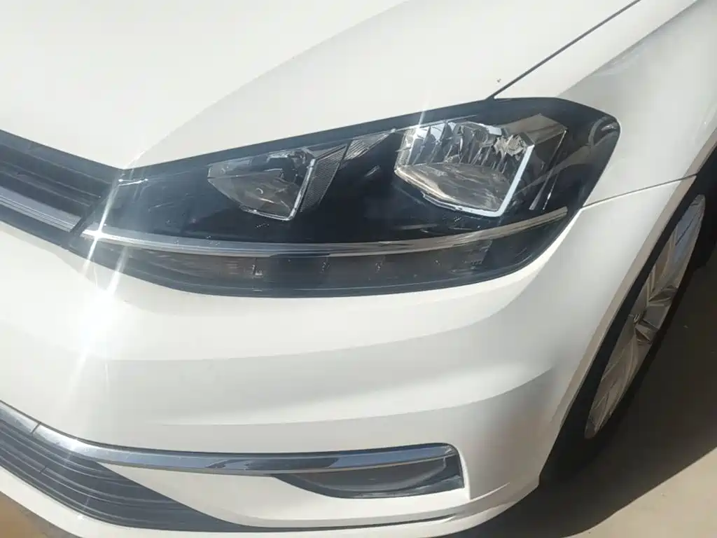Volkswagen Golf — миниатюра 24