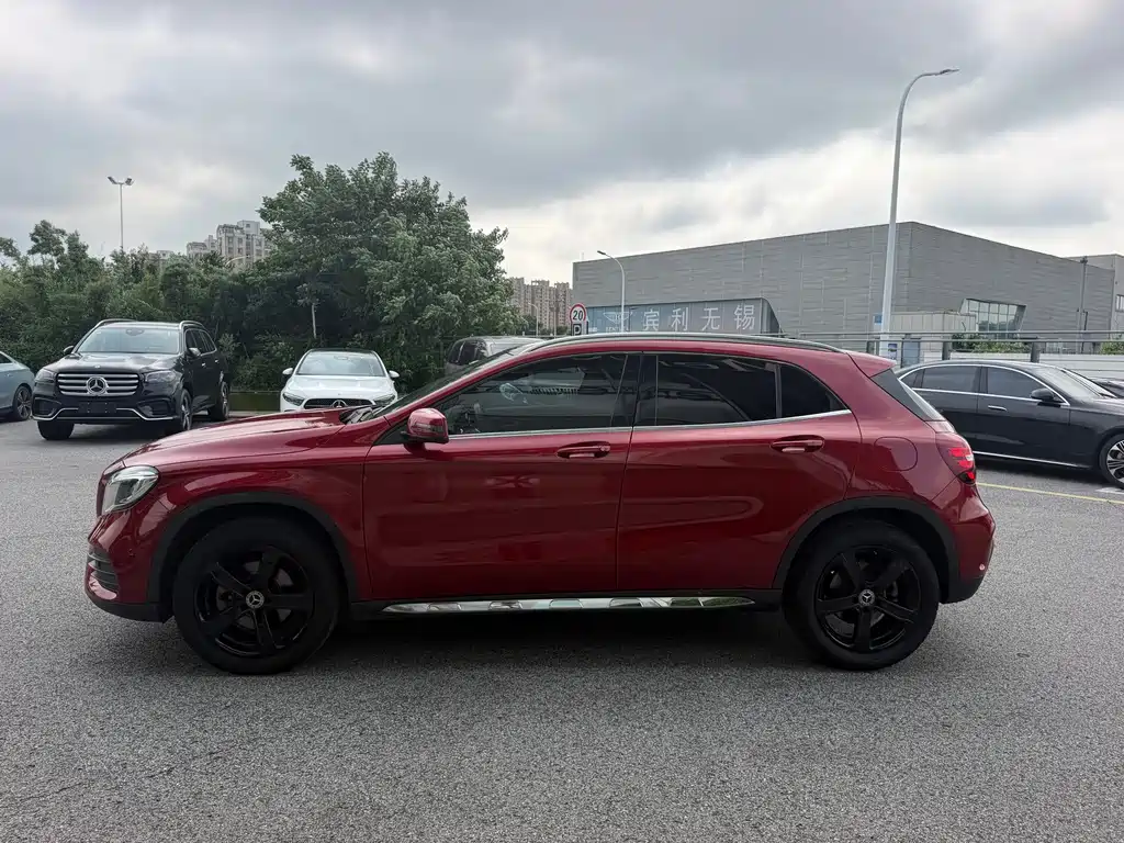 Mercedes-Benz GLA — миниатюра 17