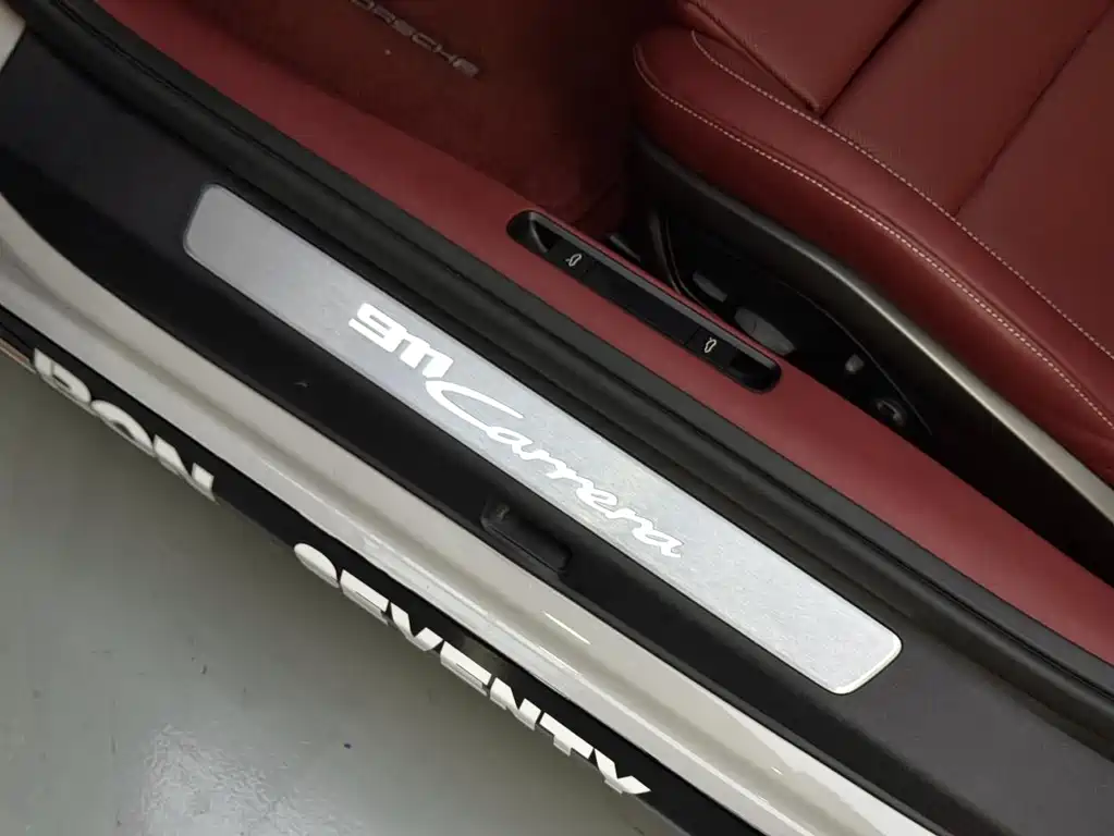 Porsche 911 — миниатюра 32