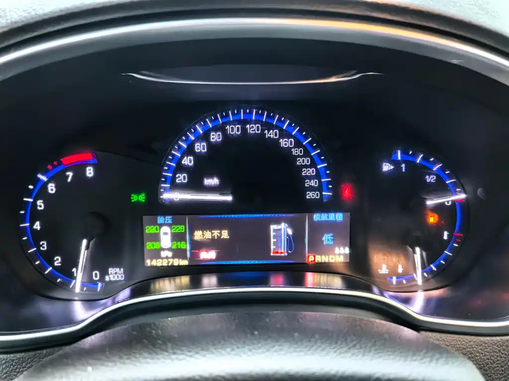 Cadillac SRX — миниатюра 21