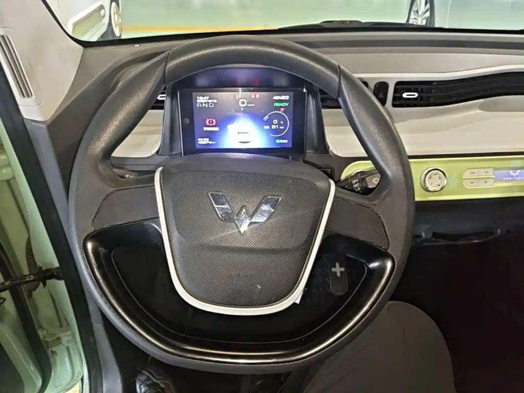 Wuling MINIEV — миниатюра 11
