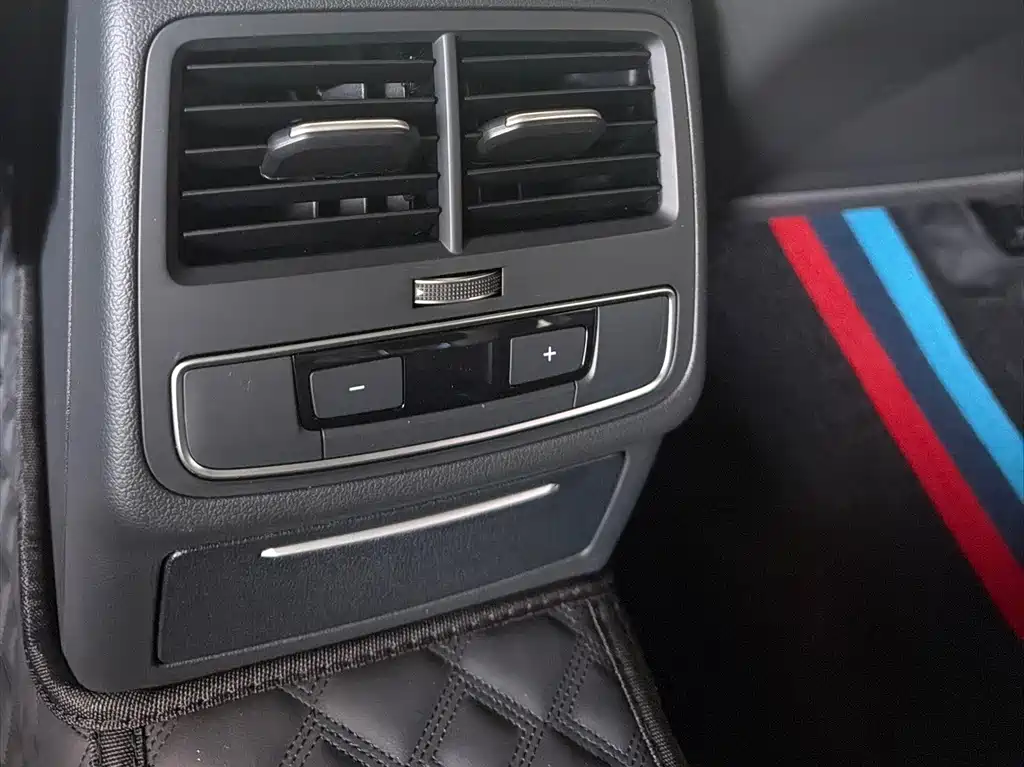 Audi A4L — миниатюра 22