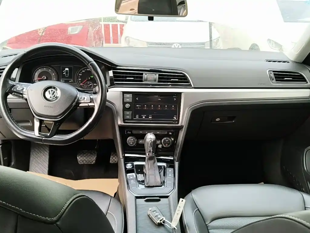 Volkswagen Lamando — миниатюра 10