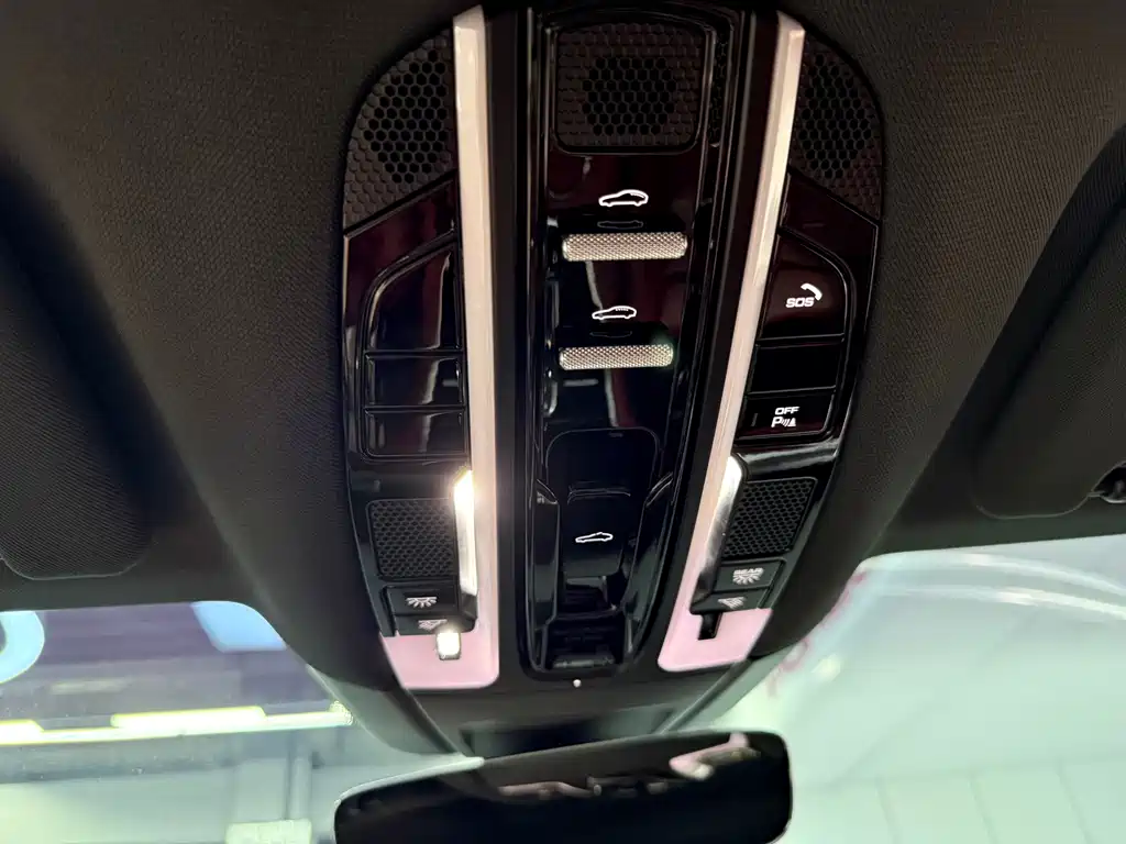 Porsche Panamera — миниатюра 16