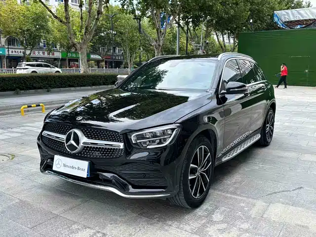MERCEDES-BENZ GLC 2020