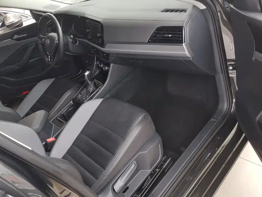 Volkswagen Sagitar — миниатюра 8