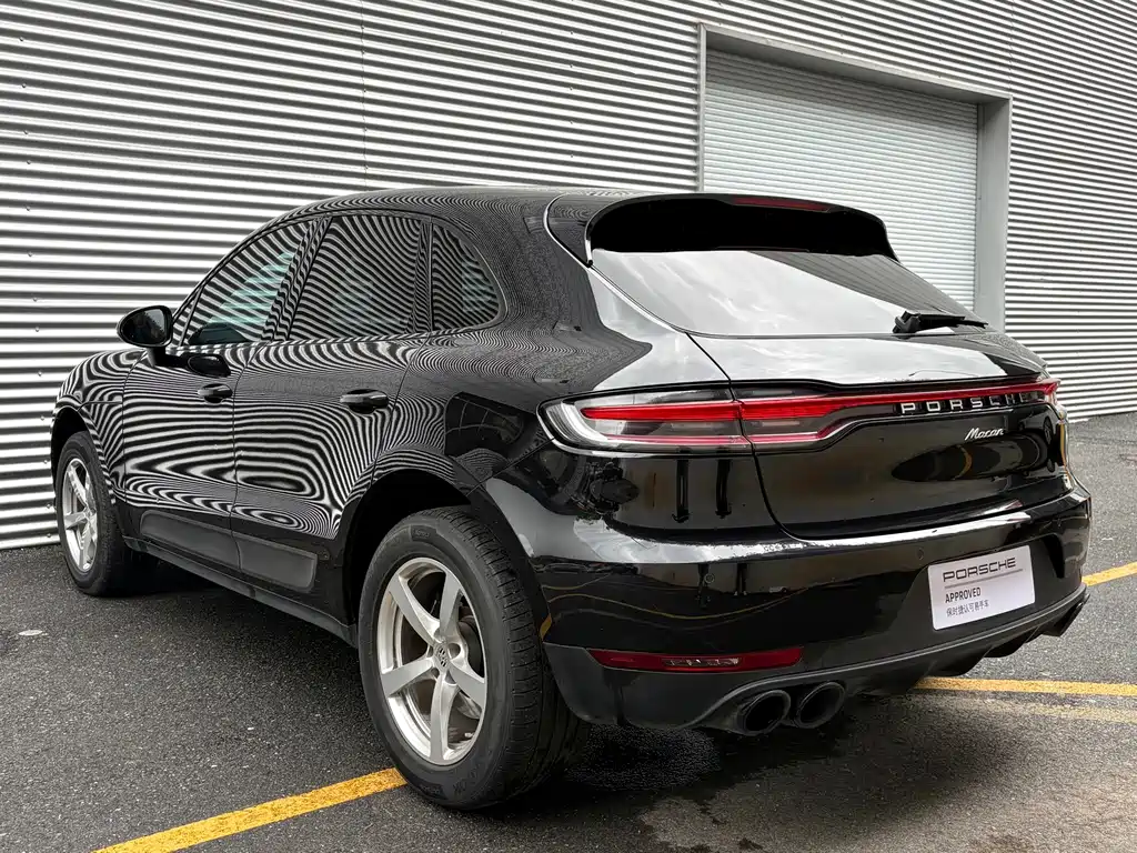Porsche Macan — миниатюра 6