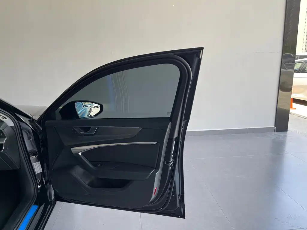Audi A6L — миниатюра 28