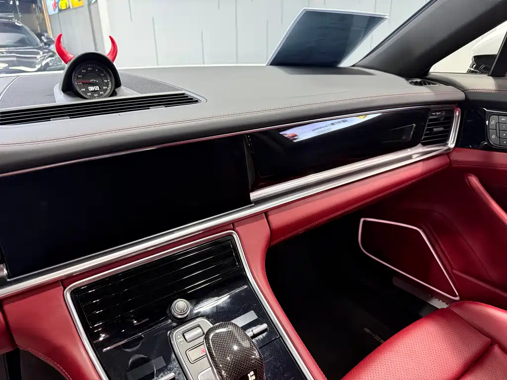 Porsche Panamera — миниатюра 6
