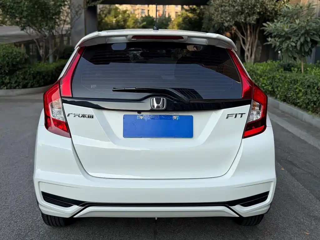 Honda Fit — миниатюра 10