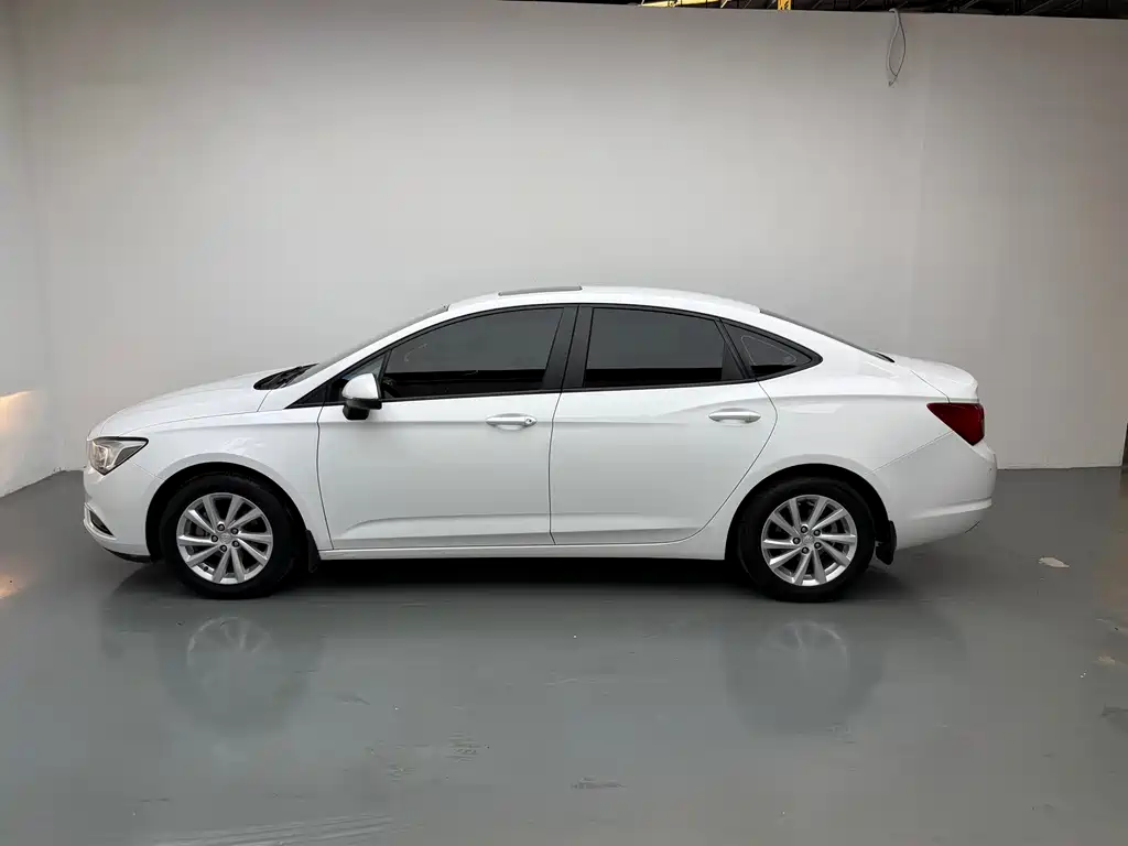 Buick Verano — миниатюра 3