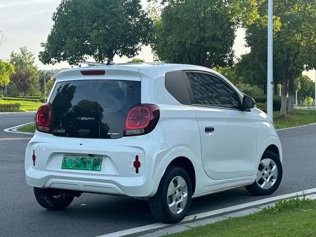Roewe Clever 2021 302km