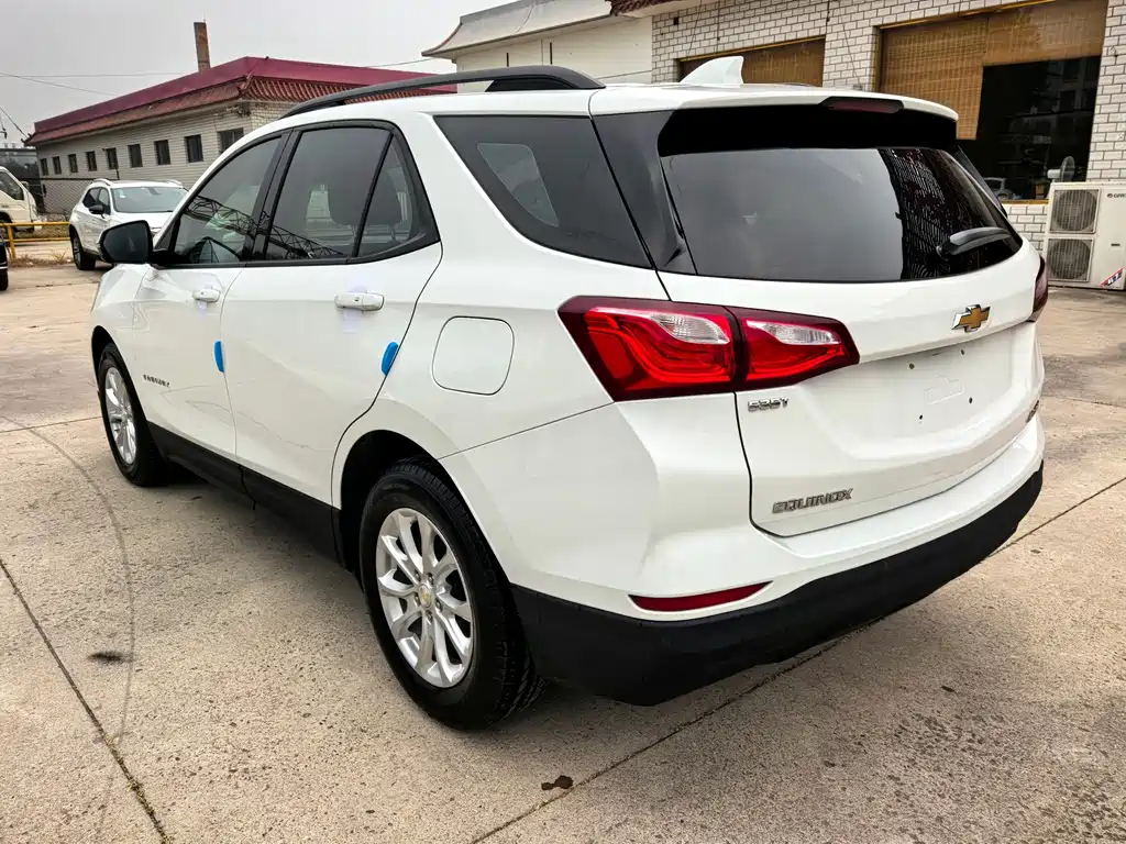 Chevrolet Equinox — миниатюра 5