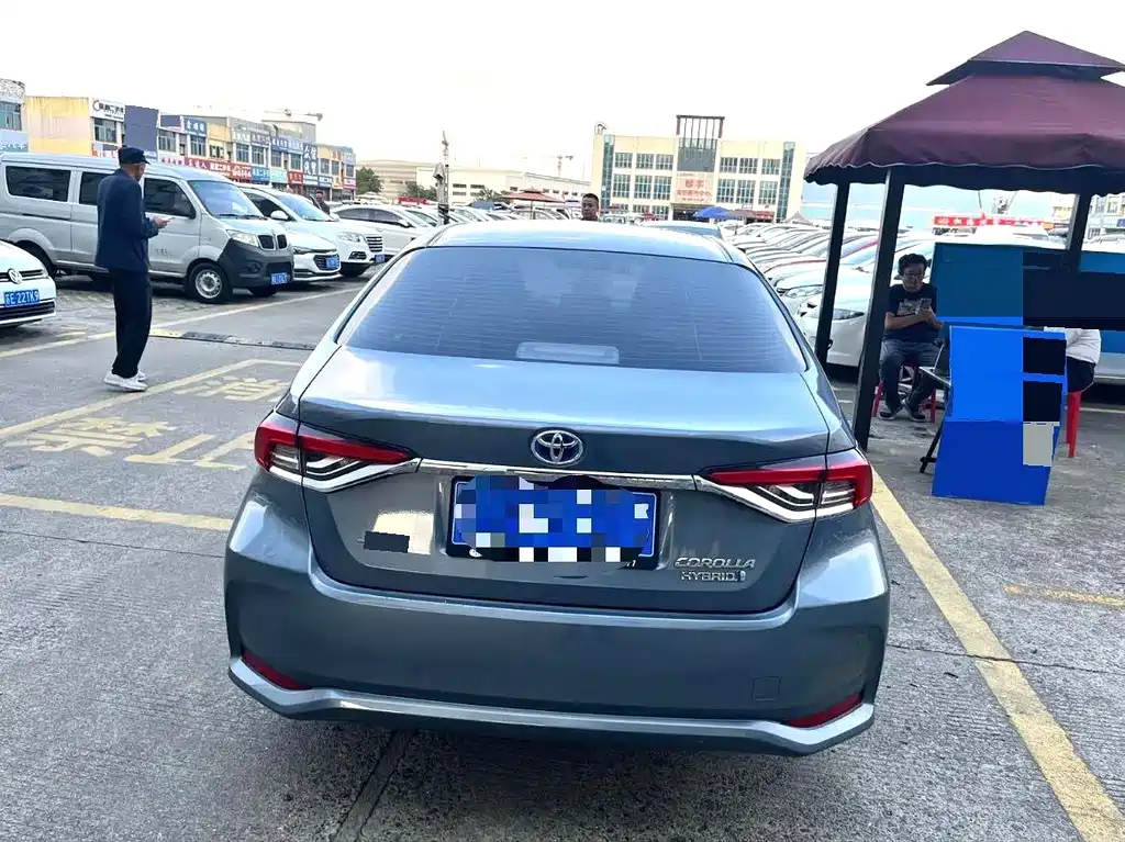 Toyota Corolla — миниатюра 3