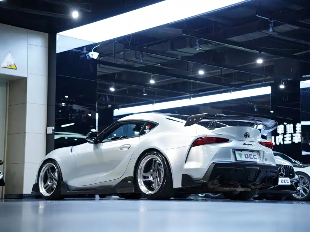 Toyota Supra — миниатюра 4