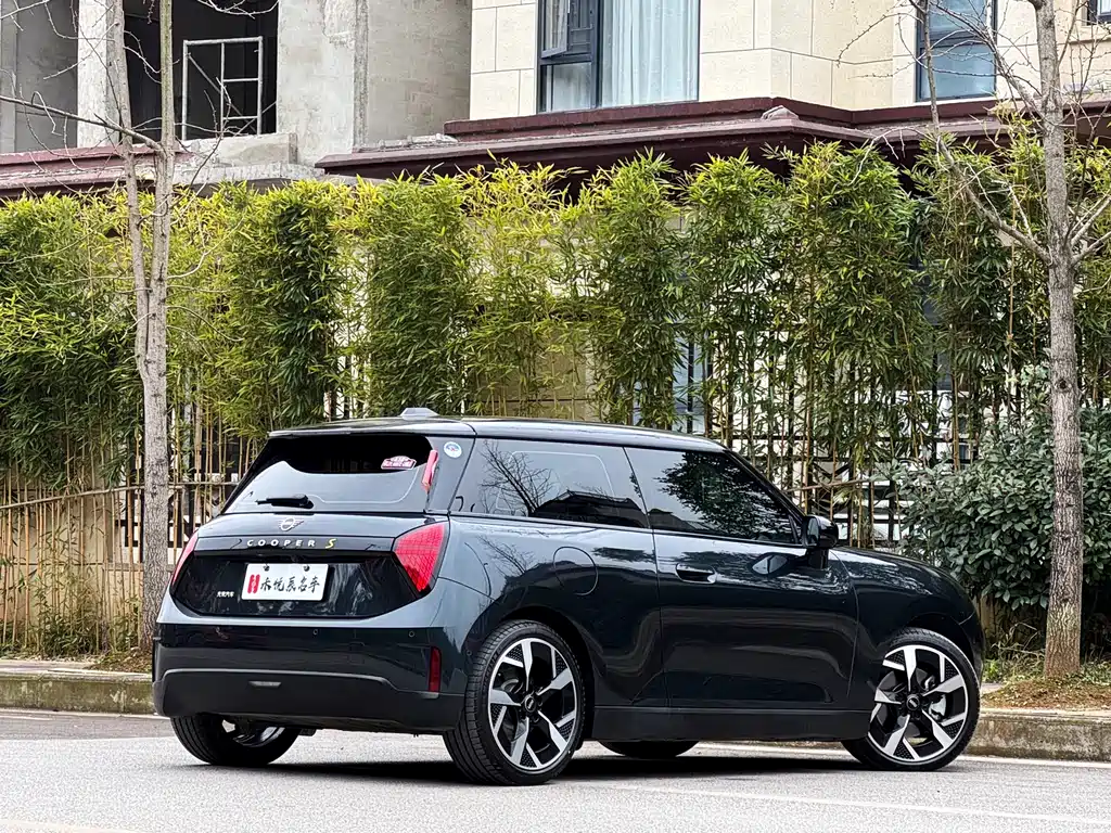 MINI ELECTRIC  COOPER