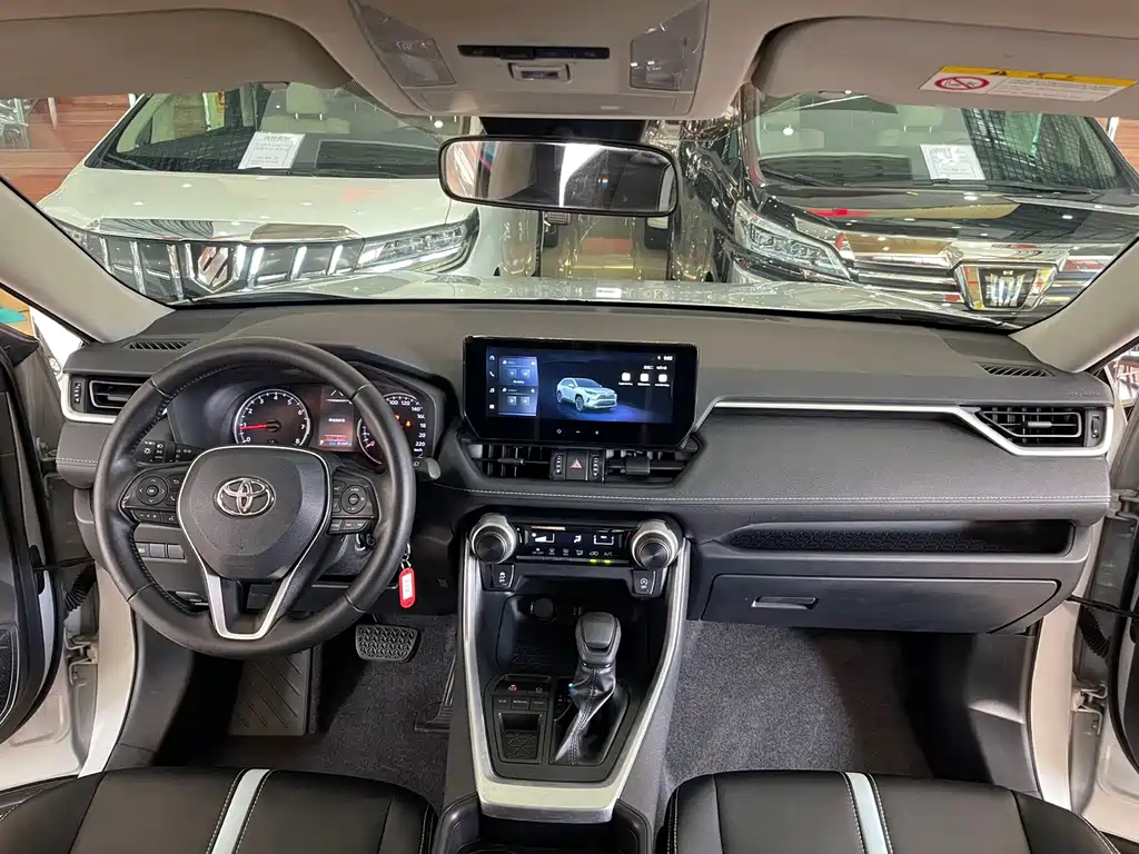 Toyota RAV4 — миниатюра 16