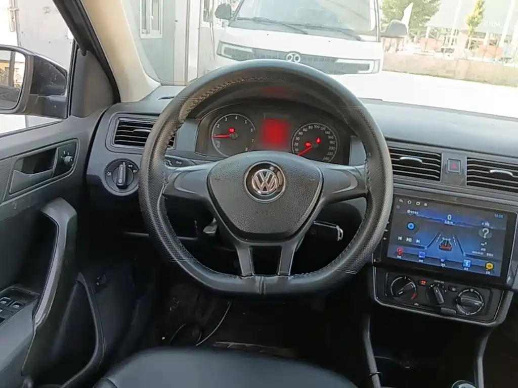 Volkswagen Santana — миниатюра 11