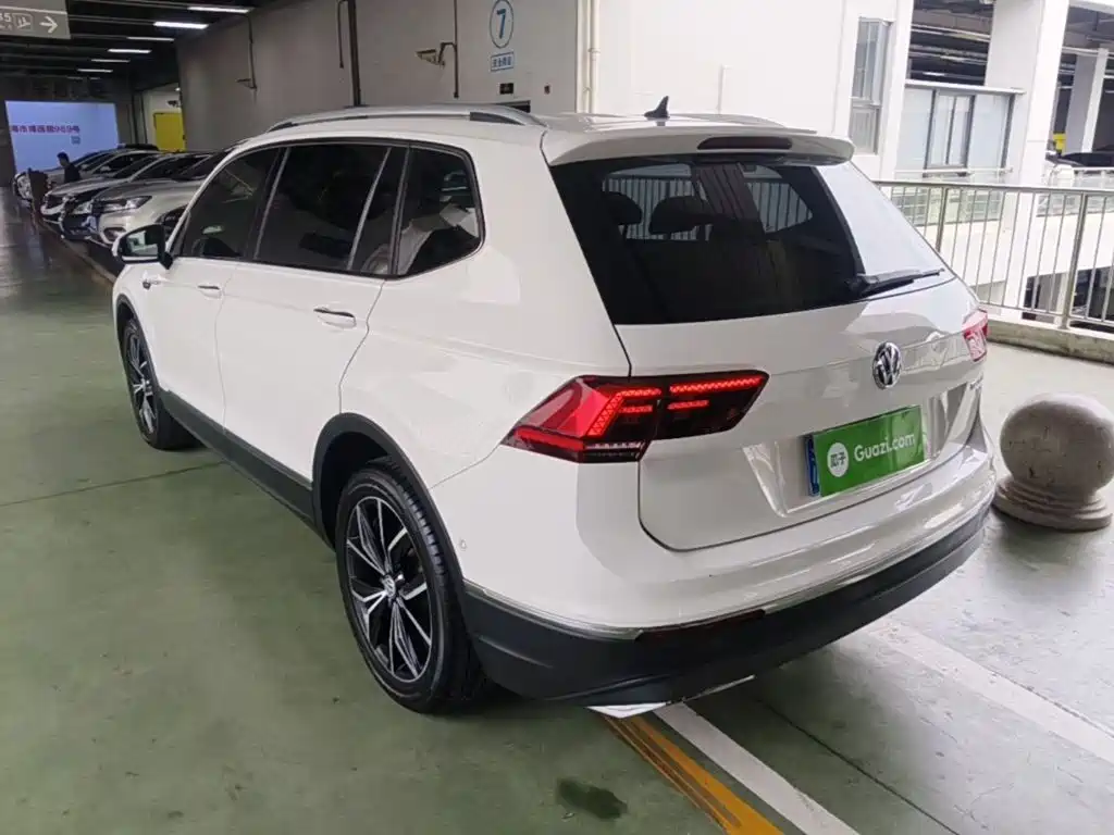 Volkswagen Tiguan L — миниатюра 5