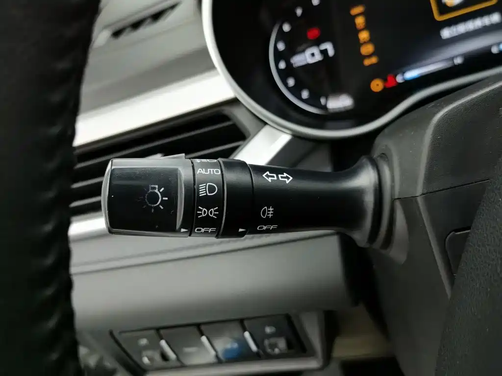 Geely Emgrand — миниатюра 21
