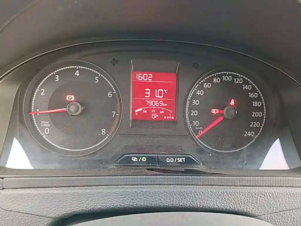Volkswagen Santana — миниатюра 12