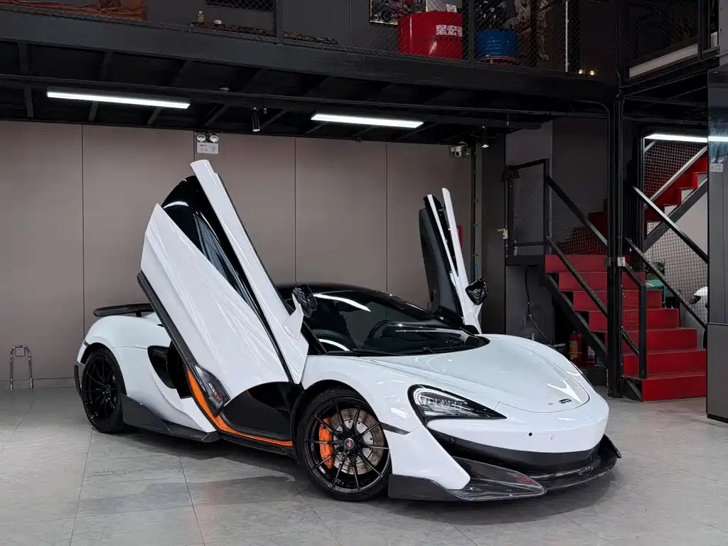 McLaren 540C 2015 3.8T Coupe