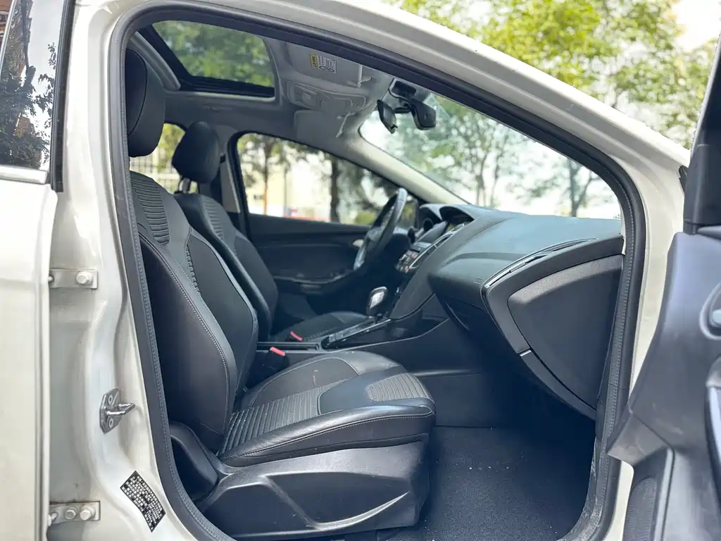 Ford Focus — миниатюра 15