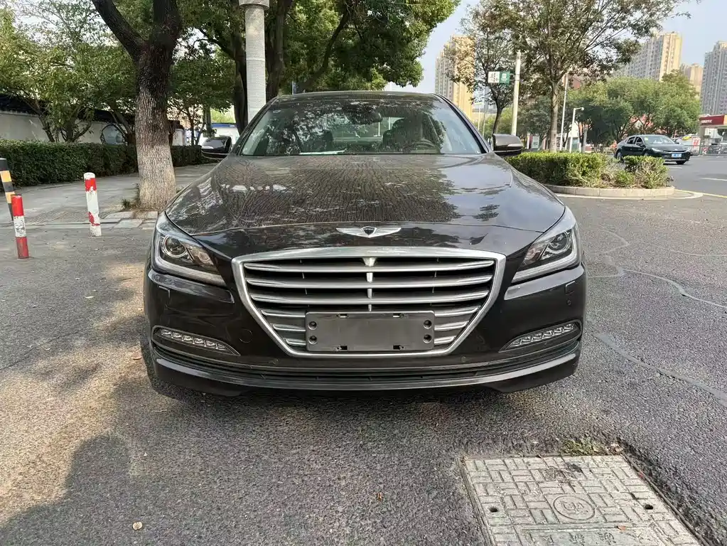 Hyundai Genesis — миниатюра 3