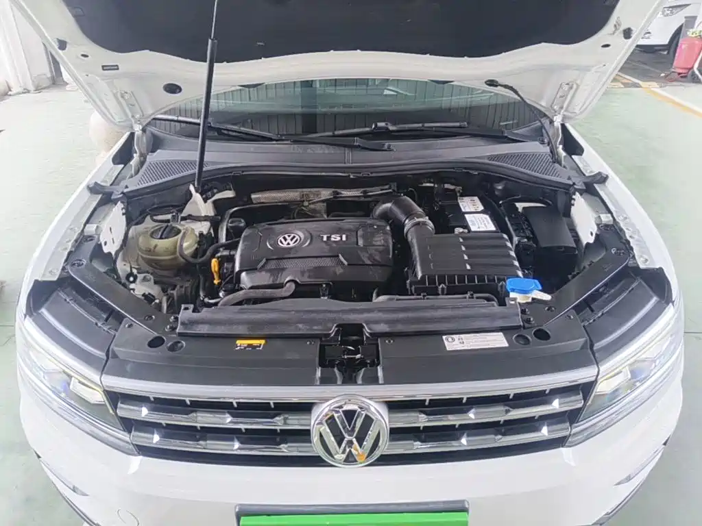 Volkswagen Tiguan L — миниатюра 20