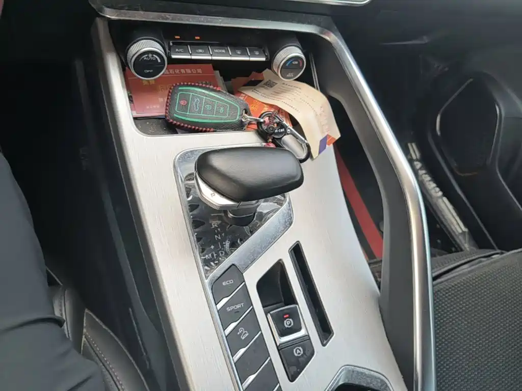 Geely Binyue — миниатюра 14