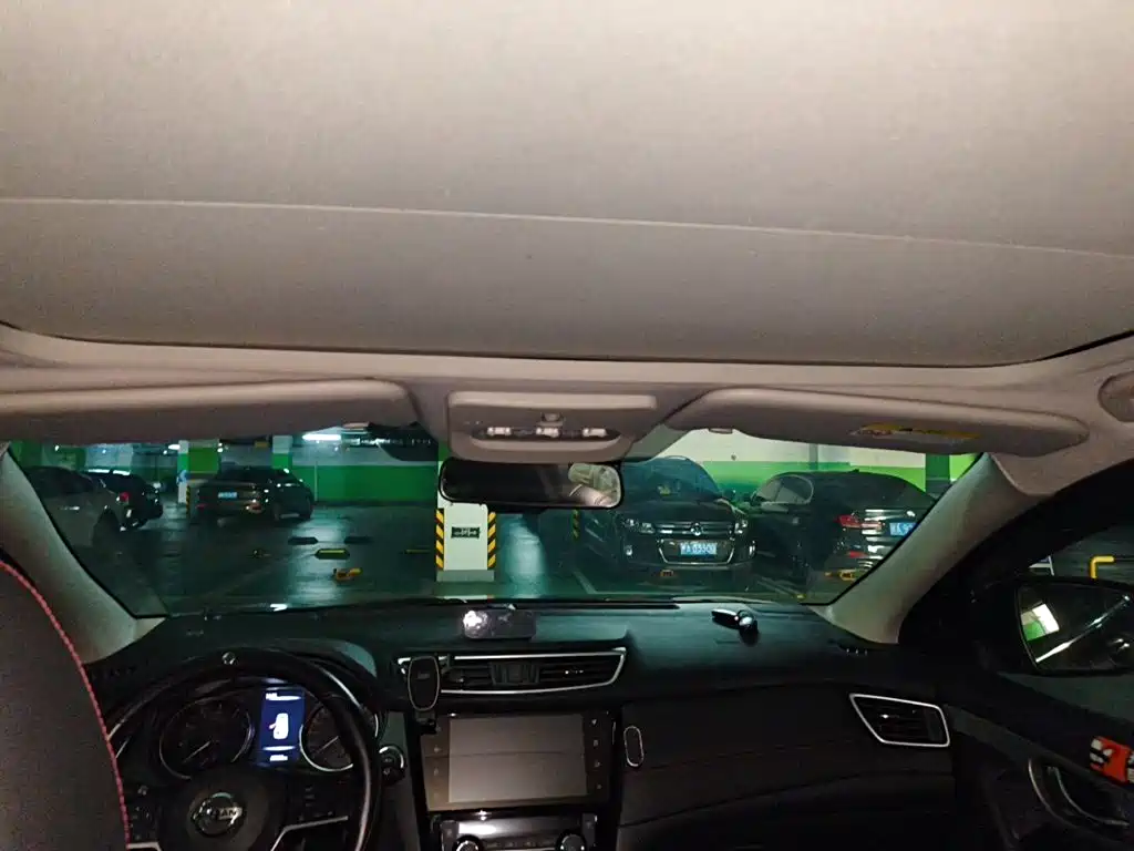 Nissan Qashqai — миниатюра 14