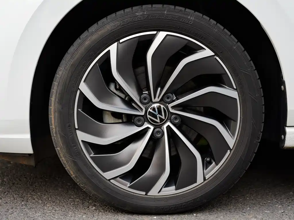 Volkswagen Golf — миниатюра 14