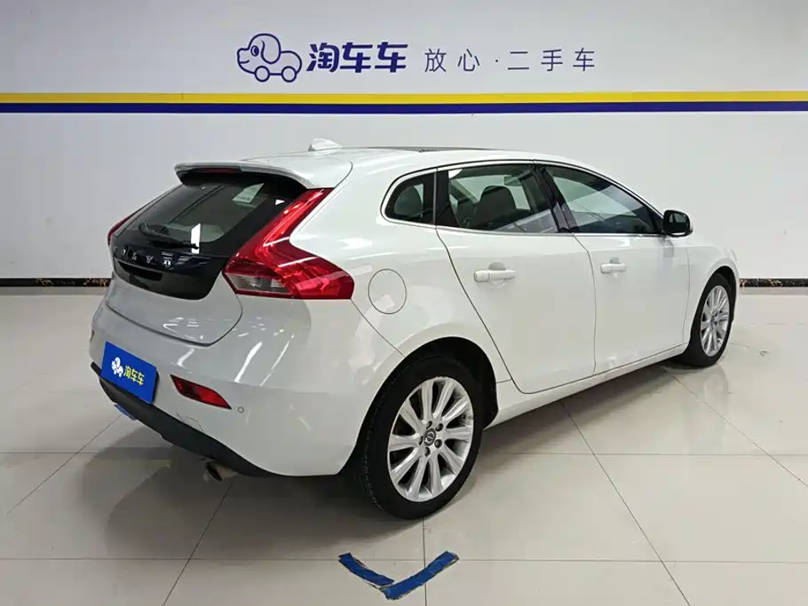 Volvo V40 — миниатюра 3