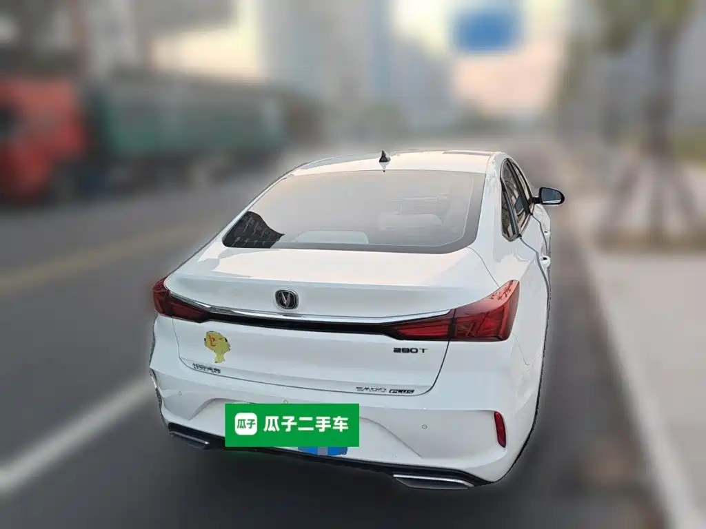 Changan Eado — миниатюра 5