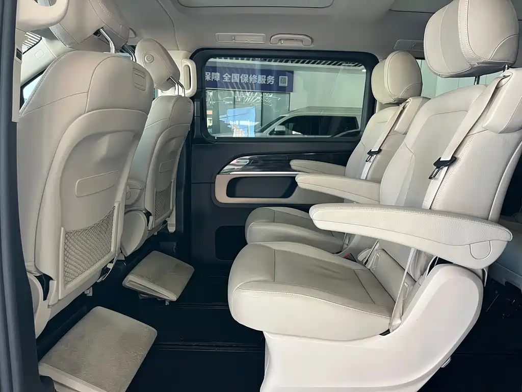 Mercedes-Benz V-Class — миниатюра 7