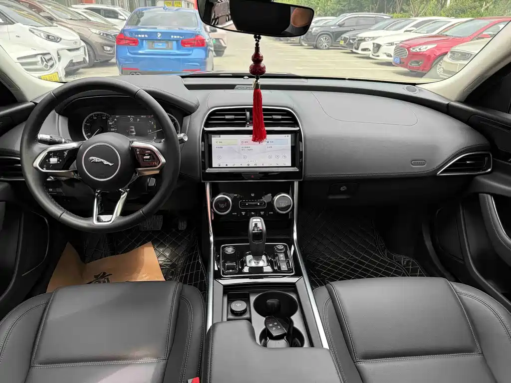 Jaguar XEL — миниатюра 8