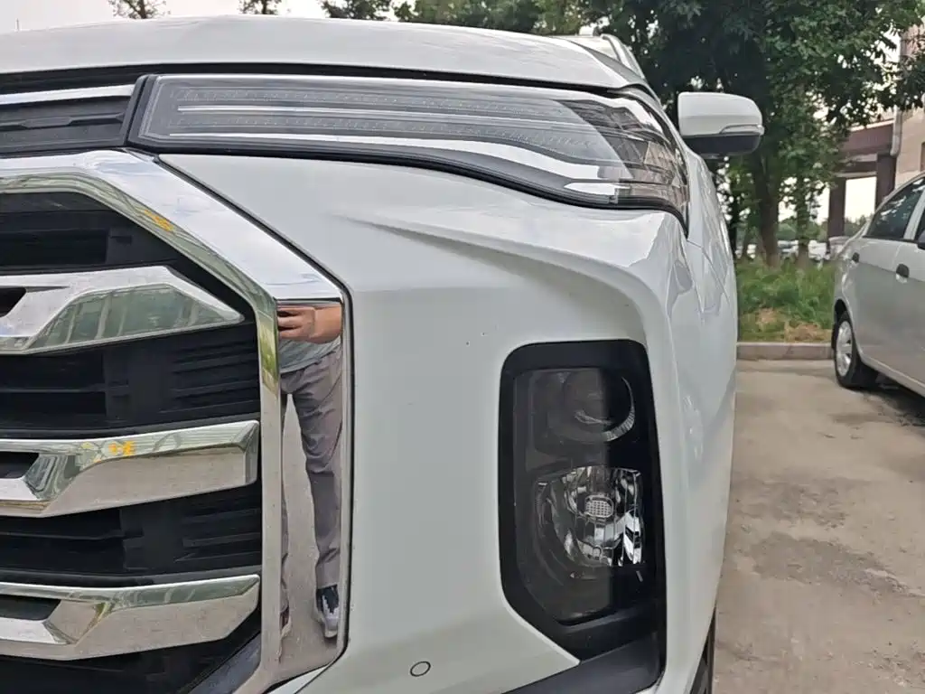MAXUS T90 — миниатюра 24