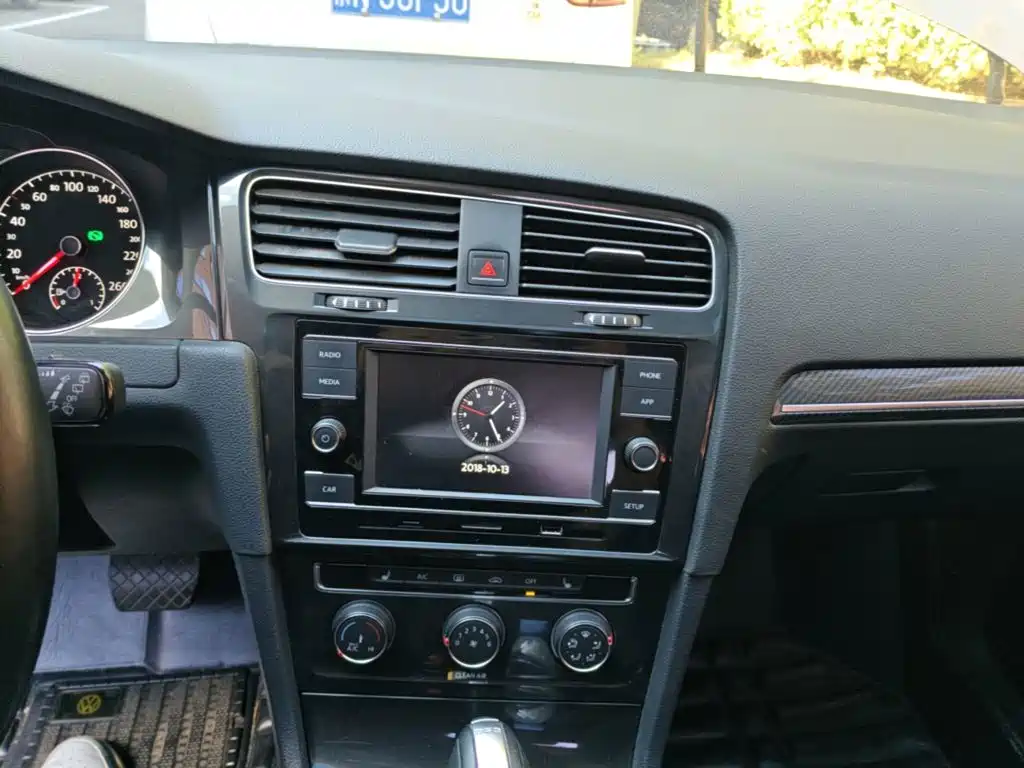 Volkswagen Golf — миниатюра 13