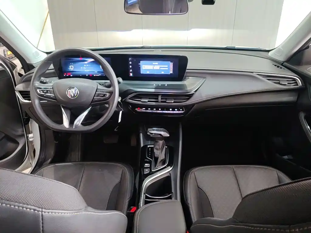 Buick Verano — миниатюра 10