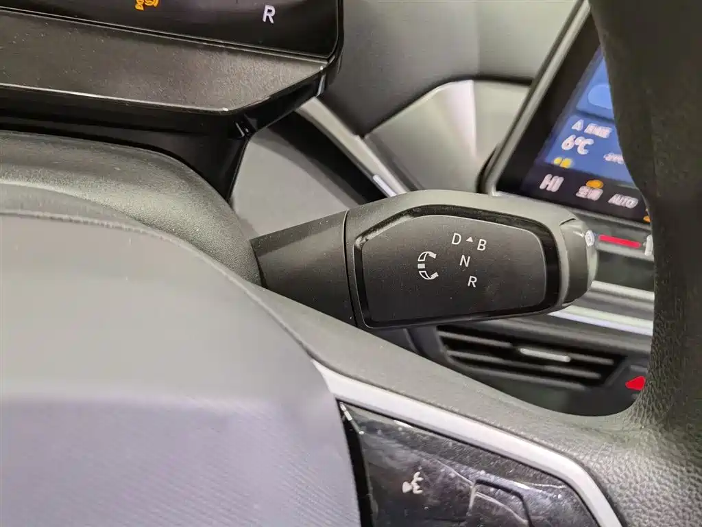 VOLKSWAGEN ID.4 CROZZ