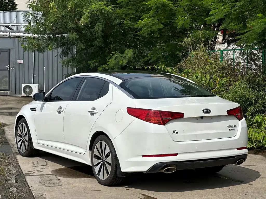 Kia K5 — миниатюра 9